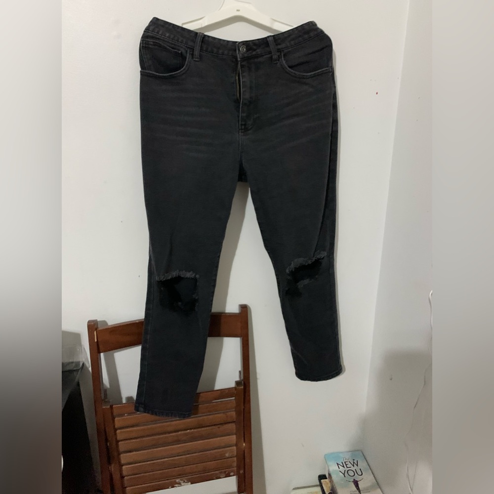 Oversized Worn Black Mom/ Boyfriend Jeans